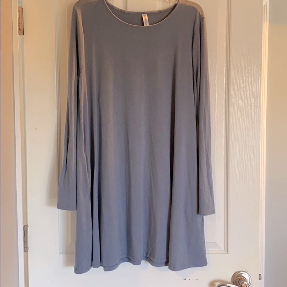 Bluish gray tunic